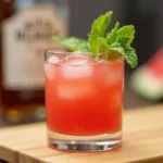 Southern Charm in a Glass: Peach Bourbon Guide