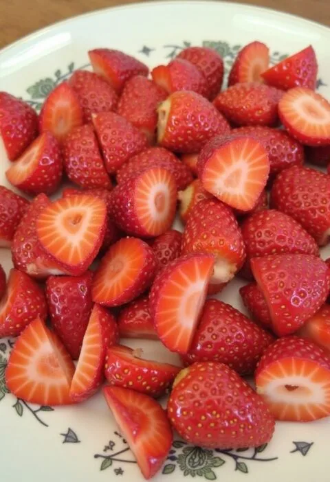 Strawberry yum yum recipe